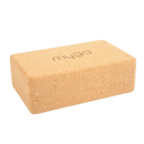 Ein naturfarbener kork yoga-block mit dem eingravierten mygga logo von mana shop