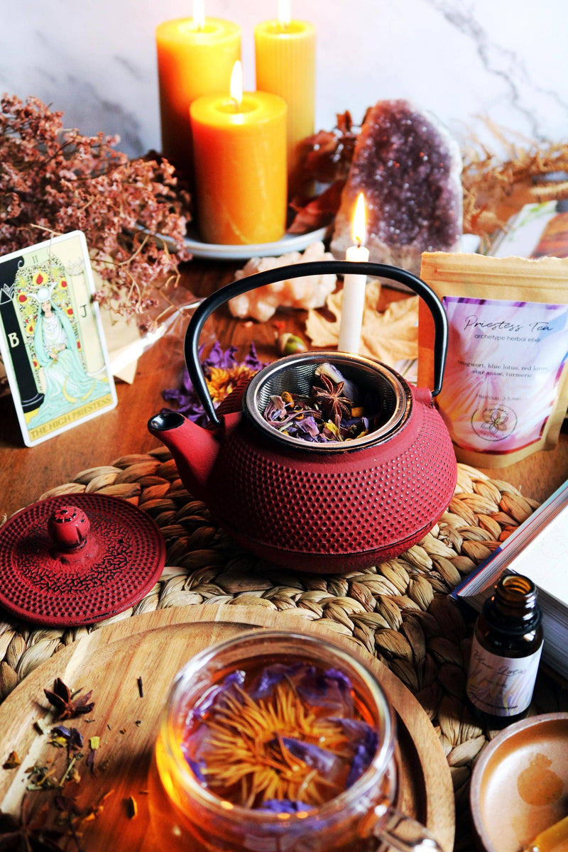 Ayamani Naturals - Priesterin-Tee: Lotus-, Beifuß-, Anis- und Kurkuma-Chakra-Mischung