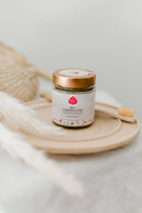 Bio Zahnpulver Ginseng von Eliah Sahil, natürliches Mund- und Zahnreinigungsprodukt mit pflanzlicher Kraft in einer offenen Verpackung.