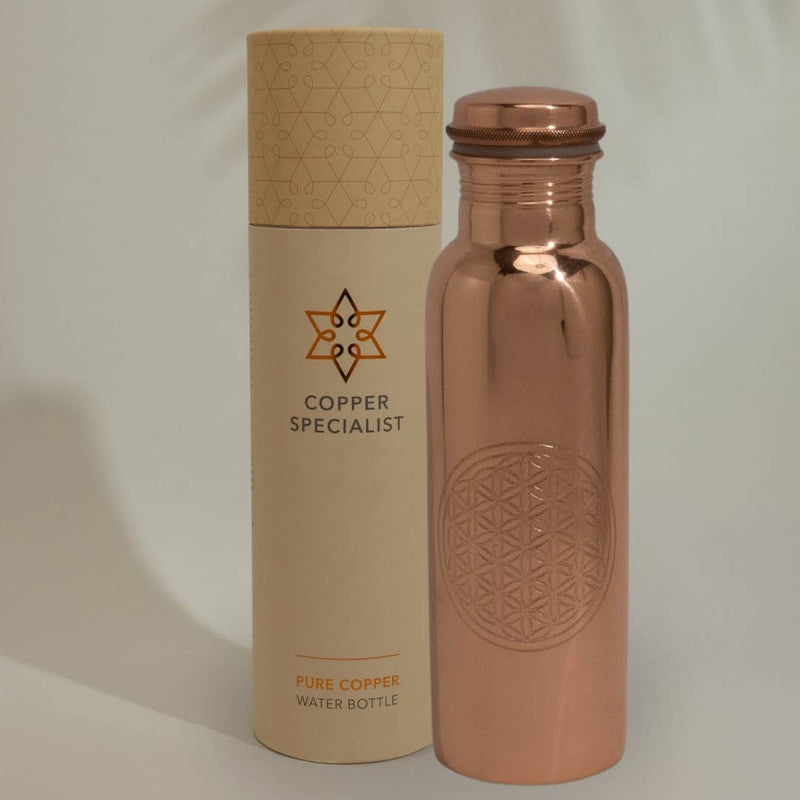 Ayurveda Specialist BV - Bouteille d'eau en cuivre pur 750 ml – avec gravure fleur de vie