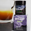Altai Shilajit Resin von Feel Supreme in 50 g, zeigt die dunkle, teerartige Substanz als Nahrungsergänzung mit 80+ Spurenelementen