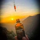 Flüssigergänzung mit Cordyceps Militaris Pilzen von Feel Supreme, 60 ml, fördert Energie und Vitalität, in dunkler Flasche.