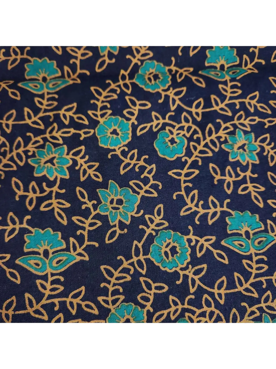 Yak & Yeti Ritualtuch mit floralem Mandala-Muster, Boho Wanddekor, 213 x 137 cm, farbenfroher Wandteppich