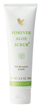 Forever Aloe Scrub Peelingcreme mit Aloe Vera und Jojoba für natürliche Körperpflege, sichtbar auf der Creme in einer Dose.