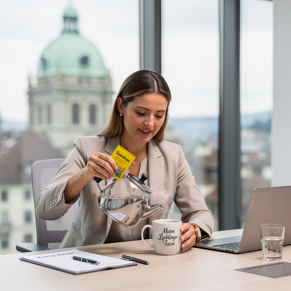 Geschäftsfrau im Berner Büro bereitet sich einen wärmenden Samahan Tee zu