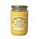 Ein klares glas mit goldenem deckel enthält 540 g golden-gelbes gheewali alpen-ghee traditionell geklärt ayurveda ghee schweizer