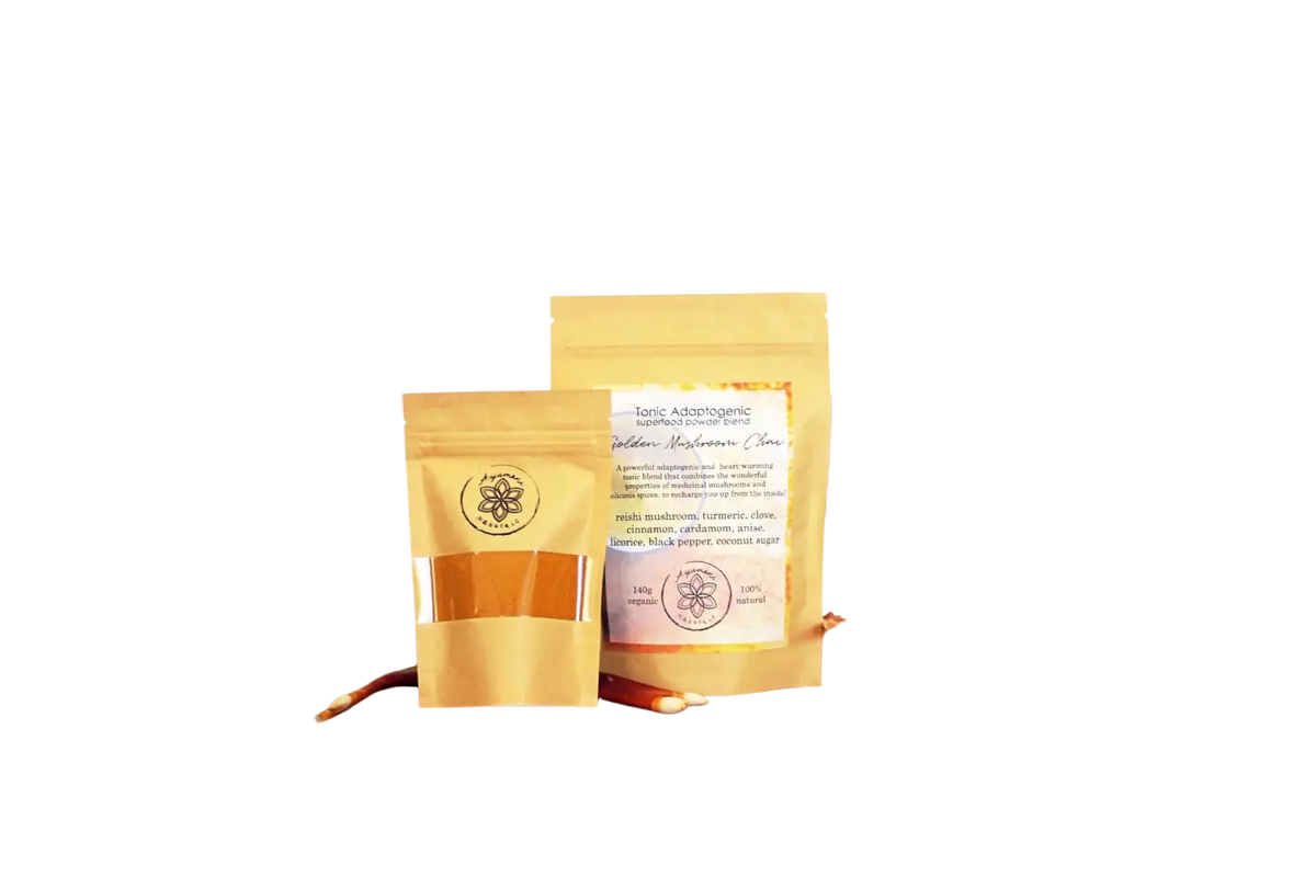 Golden Chai Latte mit Reishi von Ayamani Naturals, adaptogenes Superfood-Tonikum in 60g Packung, cremiges Getränk mit goldener Farbe