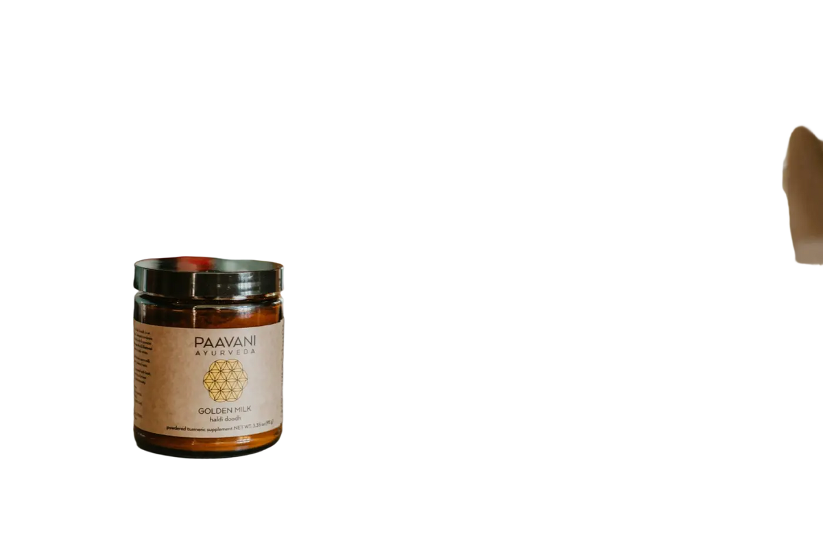 Goldene Milch Gewürze von PAAVANI Ayurveda mit Kurkuma, Ingwer und Zimt für Gesundheit und Wohlbefinden.