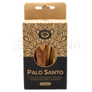 Ein set dünne palo santo stäbchen aus braunem holz im schwarzen und goldenen green tree karton für energetische reinigung