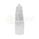 Translucenter weißer selenit-turm mit gestufter schichtstruktur grosser selenit-monolith im mana shop mit zoom-bild