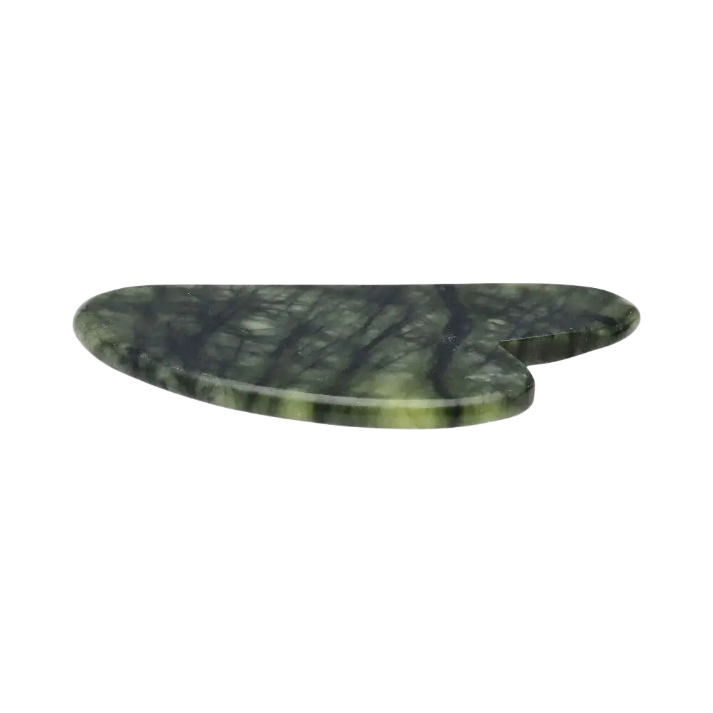 Jade Gua Sha Massagegerät für das Gesicht, sanfte Gesichtsmassage, von Vives de la Cortada S.L, glatte Oberfläche, natürliche Jade.