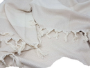 Elmas beige hamamtuch 100x180cm aus off-white gewebtem textil mit dezentem diamantmuster und weichen fransen
