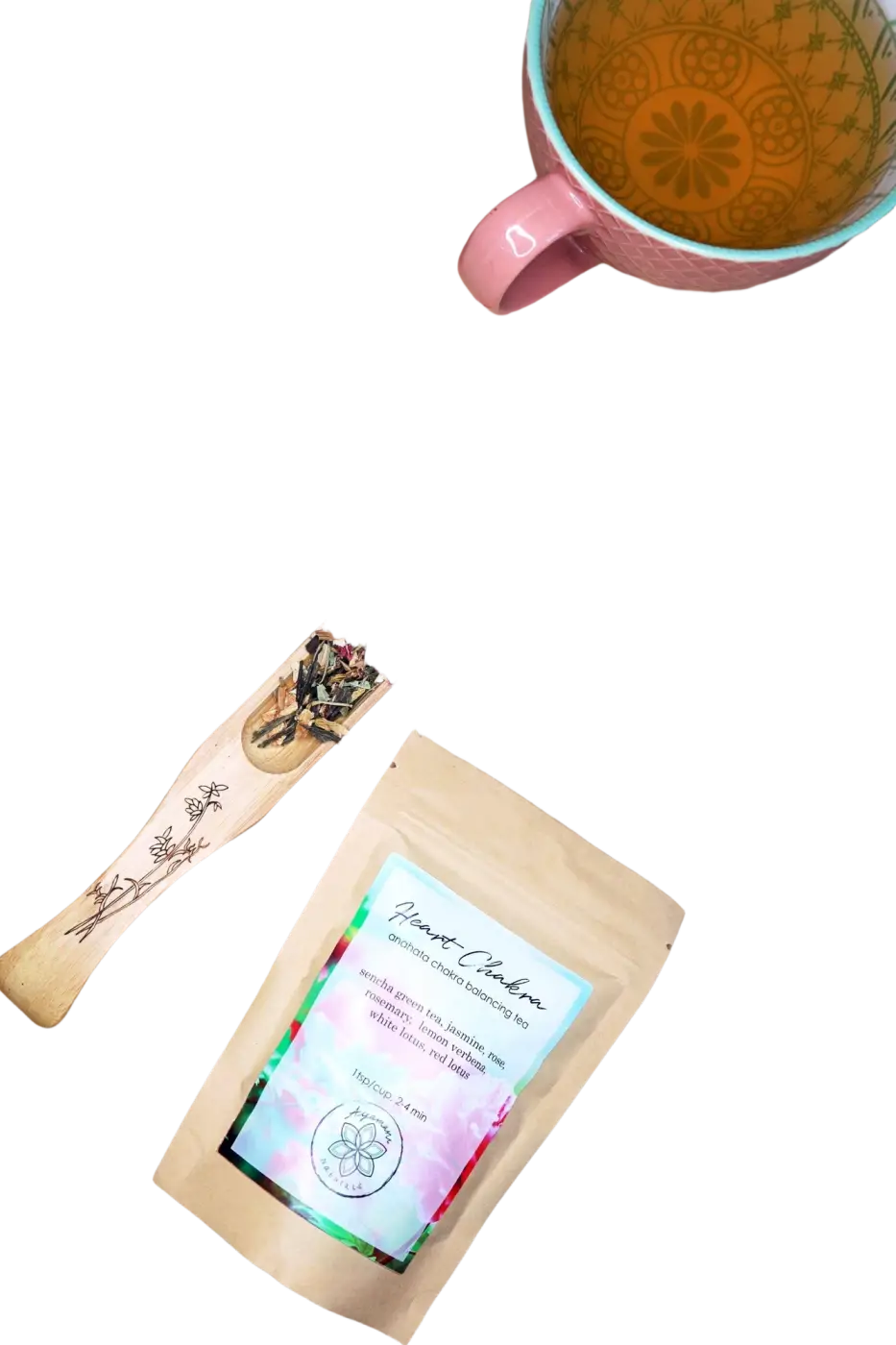 Grüner Herzchakra Anahata Tee mit Jasmin, Rose und Kräutern in einer Packung, hergestellt von Ayamani Naturals.