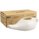 Weißer keramischer nasaler neti pot mit glatter, abgerundeter form und griff als neti pot nasenspülkanne