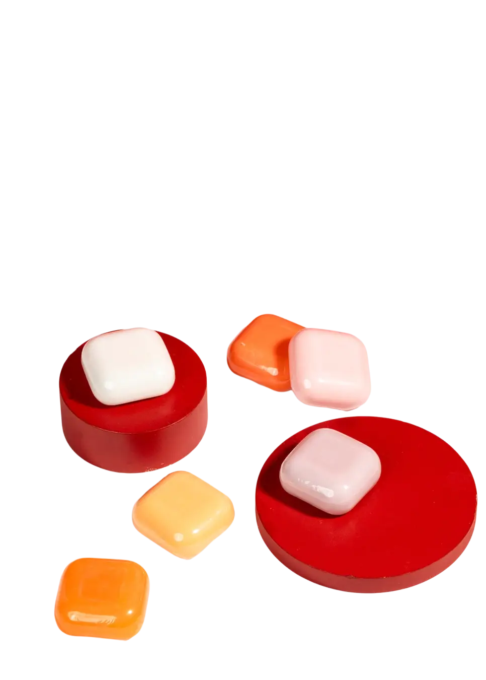 Koji White Geschenk-Set mit hautaufhellender Seife und Kojisäure, weiße Seife in Geschenkverpackung, ideal für Hautpflege.