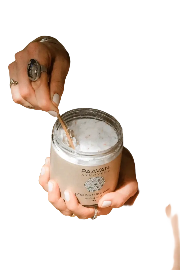 PAAVANI Ayurveda Kokosmilchbad Badesalz für die Haut, mit Bio-Kokosmilch und Kräuter, entspannendes Bad für eine gepflegte Haut