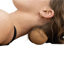 Braune korkmassage erdnuss multifunktionale faszienkugeln aus kork mit muga gravur für fitness und massage