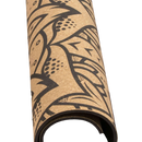 Myga Eco Korkmatte für Yoga, XL, in aufgerollter Position, schwarze Yogamatte aus nachhaltigem Korkmaterial