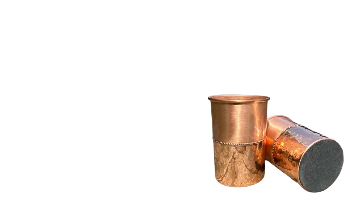 Kupferbecher von Ancient Purity, 300 ml, teilweise gehämmert, aus 99,9 % reinem Kupfer, mit handgefertigter Oberfläche.