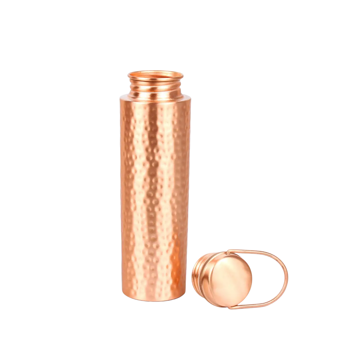 Kupferflasche mit gehämmerter Ösenkappe, 1 Liter, von El'Cobre-Ecozonelifestyle, handgehämmert und stilvoll.