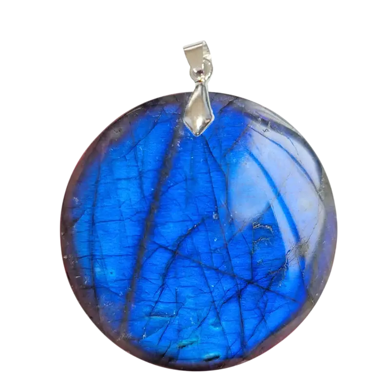 Blauer Labradorit Anhänger von Artisans de Madagascar, 3,5 cm, glatte Oberfläche, leuchtende Edelstein-Optik, naturbelassener Edelstein.