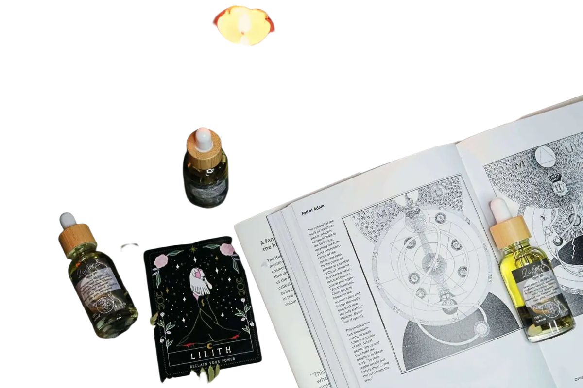 Ätherisches Lilith Öl von Ayamani Naturals mit Mondstein- und Tigeraugenkristallen, für feminines Ritual und spirituelle Praxis.