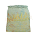 Lightgrüner und gelber batik-stoff lunghi sarong pareo tuch mit fransen am oberen rand von mana shop
