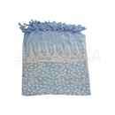 Hellblauer lunghi sarong pareo tuch mit cremefarbenem blatt- und rankenmuster und dekorativem fransenrand von mana shop