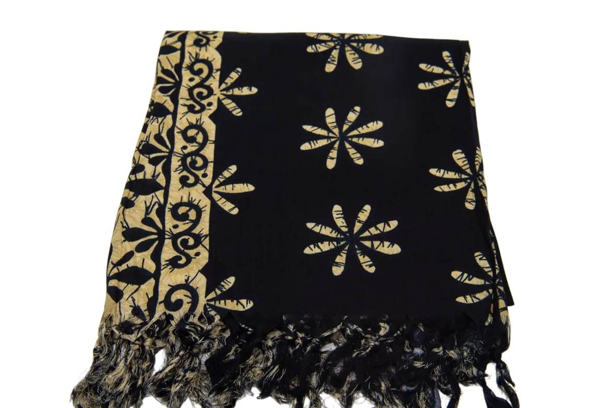 Schwarzes Hamamtuch aus Lunghi Sarong Pareo Tuch, 160x115 cm, von Mana Shop, zeigt einen weichen, handlichen Bade- und Strandschal