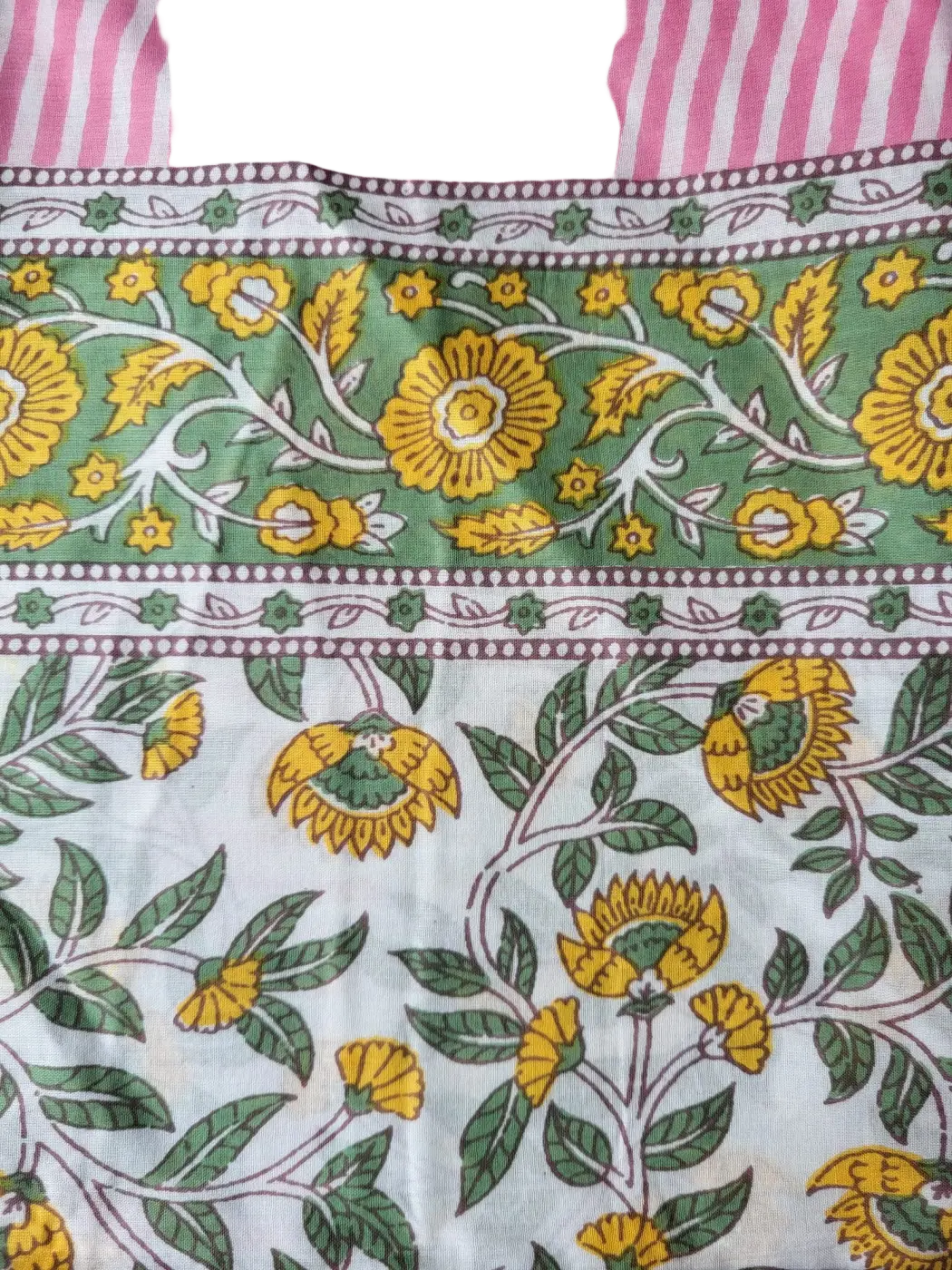 Lebhaftes grünes und gelbes Hamamtuch, Lunghi Sarong Tuch, 180cm x 108cm, aus dem Mana Shop.