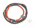 Schwarzes und oranges mala kurz ebenholz armband mit silberner lotus charm bei mana shop