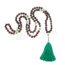 Marla rosenholz mala halskette mit 108 perlen aus rosenholz und grünem onyx mit silberfarbenem buddha anhänger