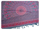 Mandala elefantenglück pareo sarong lunghi mit pink-blauem mandala pattern auf dunkeltealfarbenem grund