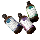 Natürliches Massageöl von Comptoir des Hules, Bio-Qualität, ideal für entspannende Massagen, flüssige Textur, in einer Flasche.