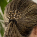 Myga Eco Haarspangen für Haare, nachhaltige Haarschmuck, stilvoll und umweltfreundlich, sichtbar im Bild.