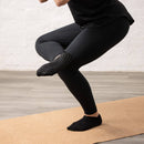 Myga Eco Grip Yoga Socken in Kleidung, rutschfeste Yoga-Socken aus nachhaltigem Material, für besseren Halt beim Yoga.