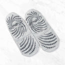 Schwarze Myga Gripped Yoga-Socken aus atmungsaktivem Material, ideal für Yogakleidung und verbesserten Halt beim Yoga.