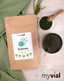 Bio Spirulina Pulver von myvial, vegan, 250 g, feines grünliches Nahrungsergänzungspulver aus Algen.