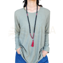 Lange elegante nala halskette aus holzperlen mit onyx und wechseln schwarzen und tiefroten perlen mit rotem tassel im mana shop