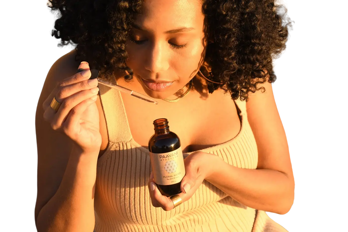 PAAVANI Ayurveda Blütenwasser für Gesicht, natürliche Feuchtigkeitspflege, beruhigend für Haut und Augen, botanische Inhaltsstoffe