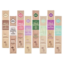 Sechs rechteckige kartonverpackungen palo santo weihrauch mit olibanum von sagrada madre mit duftetiketten wie vanille, rosen und lavendel