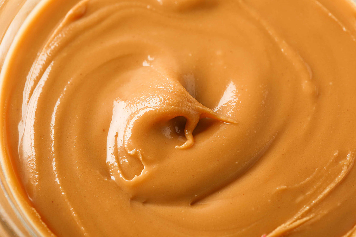 Cremige Erdnussbutter in einer Nahaufnahme