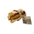 Premium palo santo bundle aus leicht braunen, natürlich strukturierten holzstäben, zusammengebunden mit rustikalem twine von mana shop