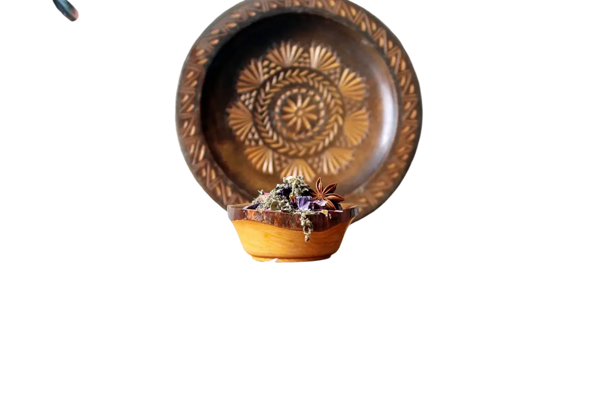 Priesterin Tee mit Lotus, Beifuss, Anis und Kurkuma Chakra-Mischung, 30g, Ayamani Naturals, Kräutertee für Wohlbefinden