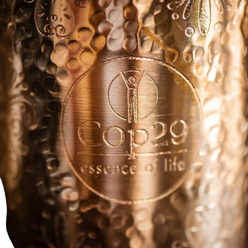 Reine Kupferwasserflasche mit Blumenmuster und Griff, ca. 950 ml, ideal für Wasser trinken und unterwegs, von Ayurveda Specialist B.V.