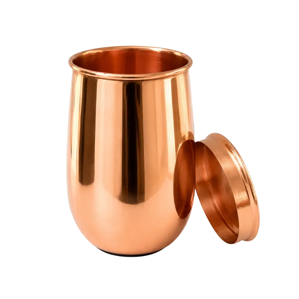 Polierter Kupferbecher mit Deckel, 470 ml, elegant gestaltet, ideal für Ayurveda und traditionelles Trinken, von Ayurveda Specialist B.V.