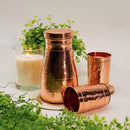 Reines Kupfer-Set mit handgefertigter Kupferkaraffe und zwei gehämmerten Kupferbechern, ca. 950 ml, für Ayurveda-Getränke.