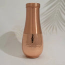Reines Kupfer-Set mit tropfenförmiger Karaffe und zwei gehämmerten Kupferbechern, 950 ml, von Ayurveda Specialist B.V.