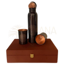 Dunkel kupferne kupferflasche 950 ml mit blume des lebens design und zwei bechern in samt-geschenkbox aus reinem kupfer