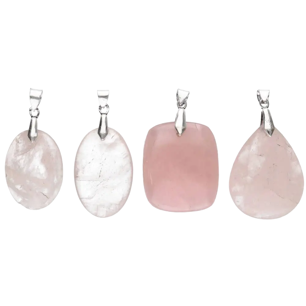 Rosenquarz Cabochon Anhänger von Vives de la Cortada S.L., eleganter Schmuck mit rosafarbenem Edelstein, auf heller Hintergrund.